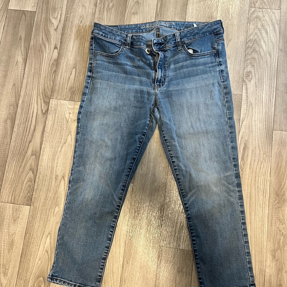 American Eagle Outfitters Blue Cropped Jeans